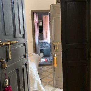 Habitación Económica con Cama King
